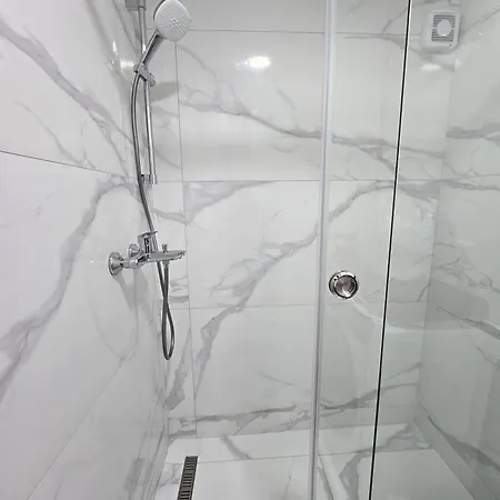 White Queen 아파트